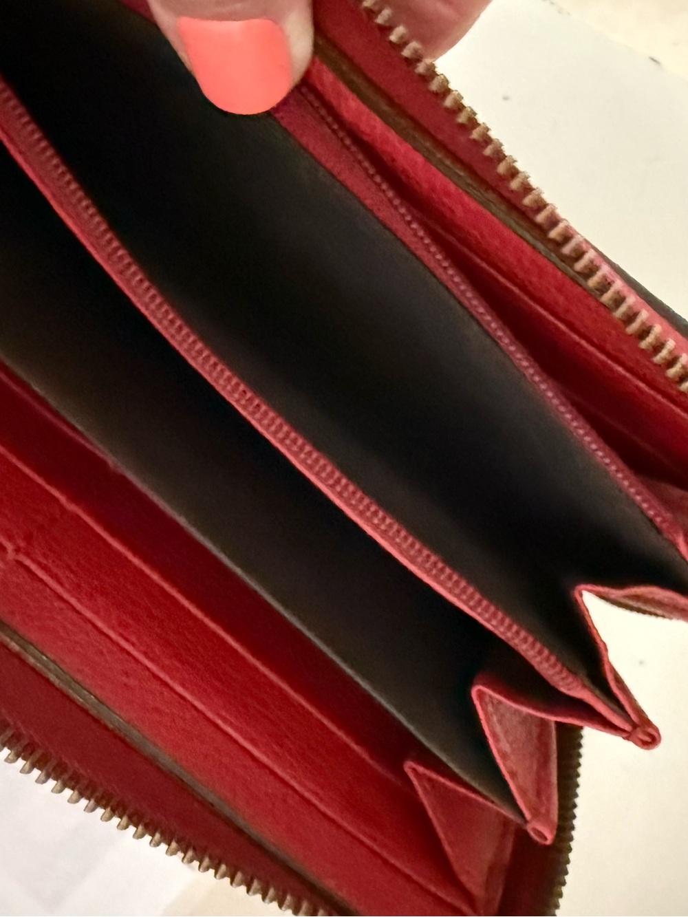 Gucci Red leather Coco Captain full zip long wallet - Picture 8 of 15
